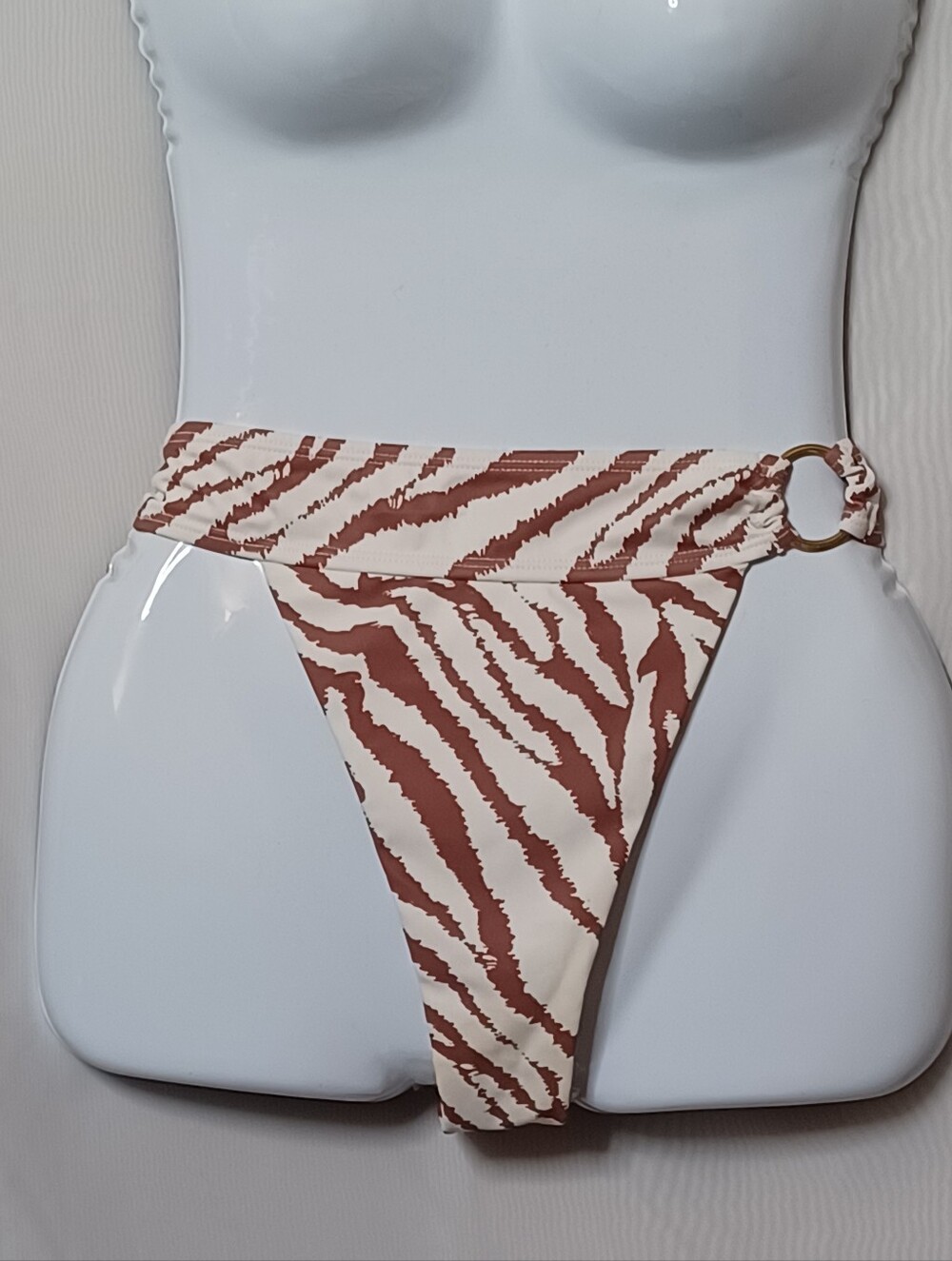 Boohoo Cream High-Waist Tanga Bikini Brief Bottom with Ring Details. Size 4